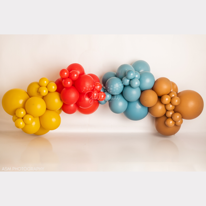 Hunny Pot Balloon Garland Kit