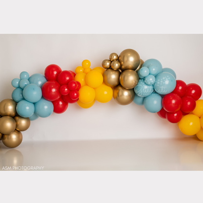 Come One, Come All Balloon Garland Kit