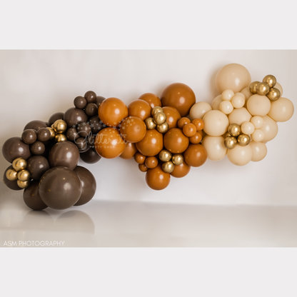 Cocoa Bear Balloon Garland Kit